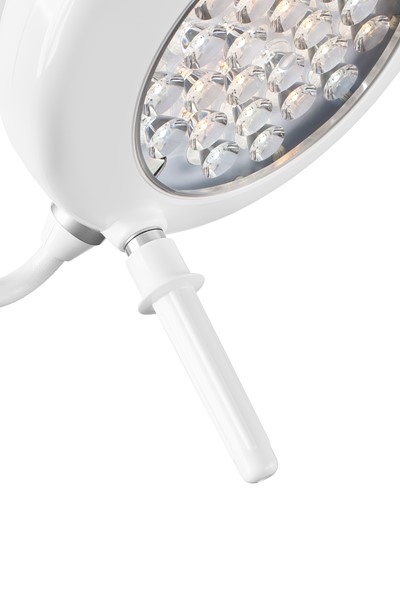 solis 130 – light intensity adjustable with sterile handle